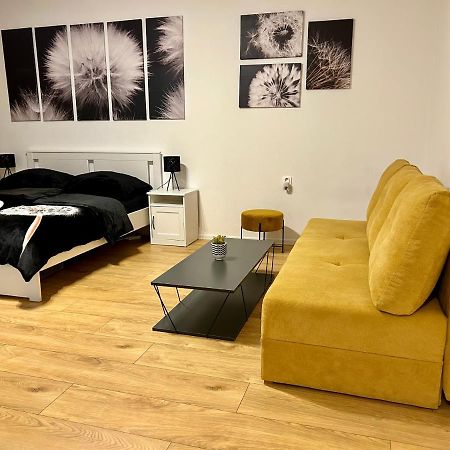 Studio Apartment Dandelion Bratislava Exterior foto